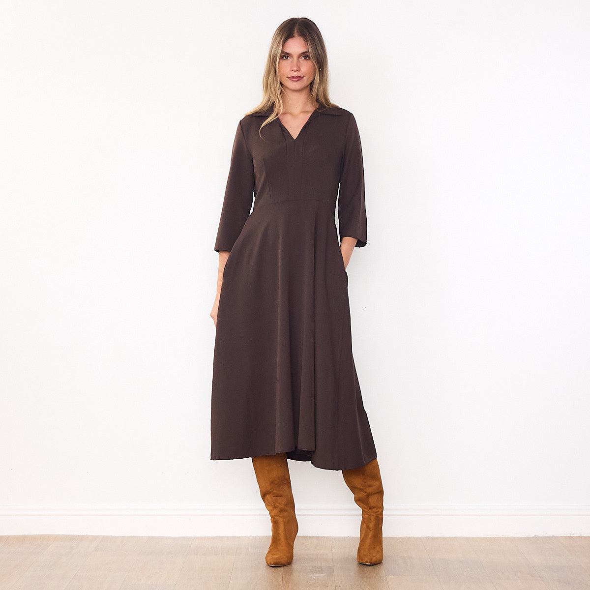 Linda Collar Dress (Brown)