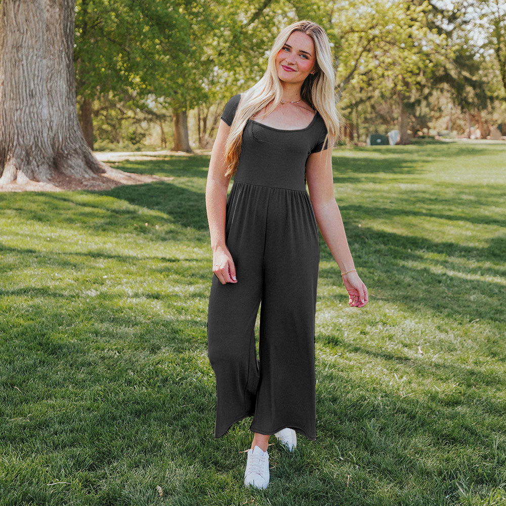 Quinnie Jumpsuit (Black)