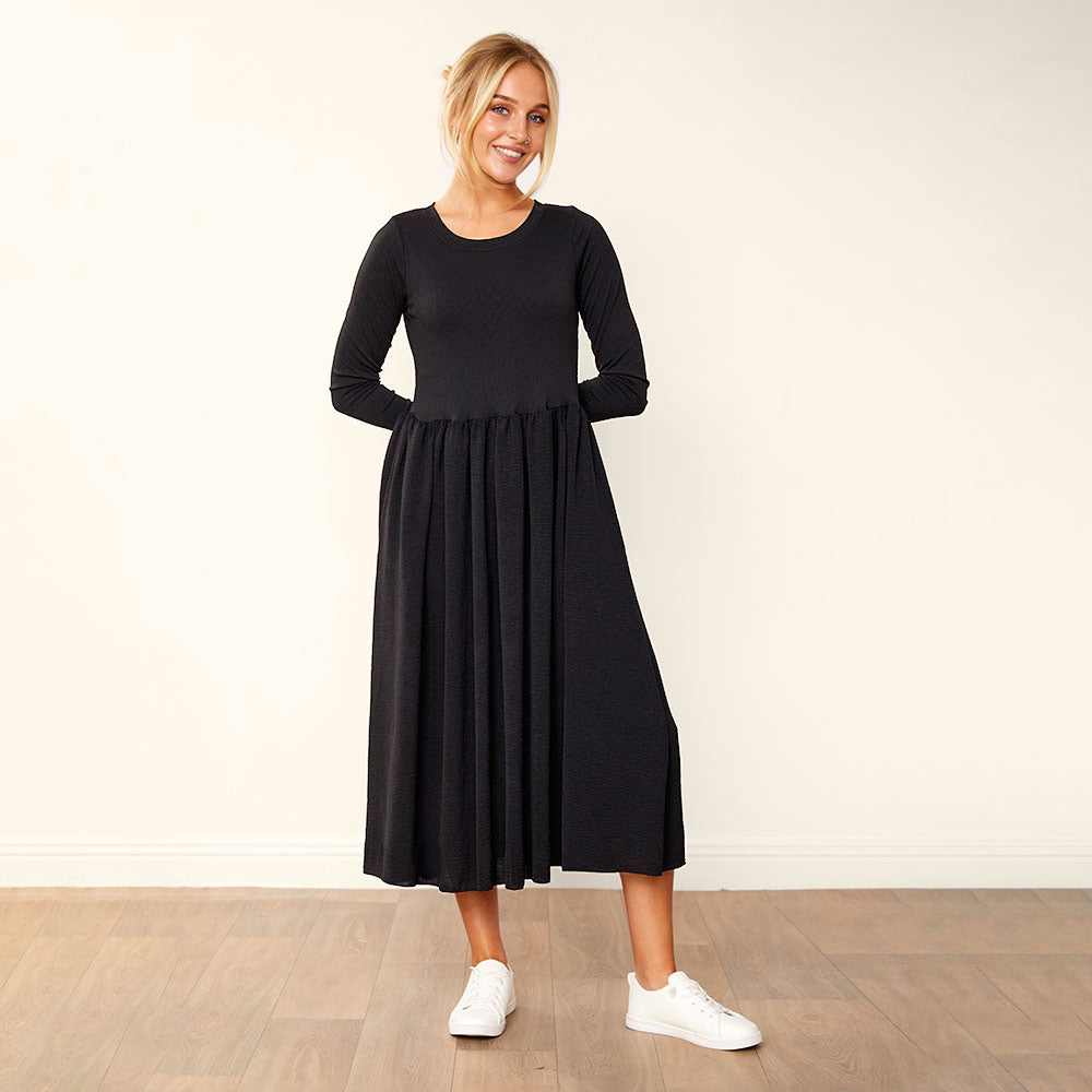 Ronsen Dress (Black)