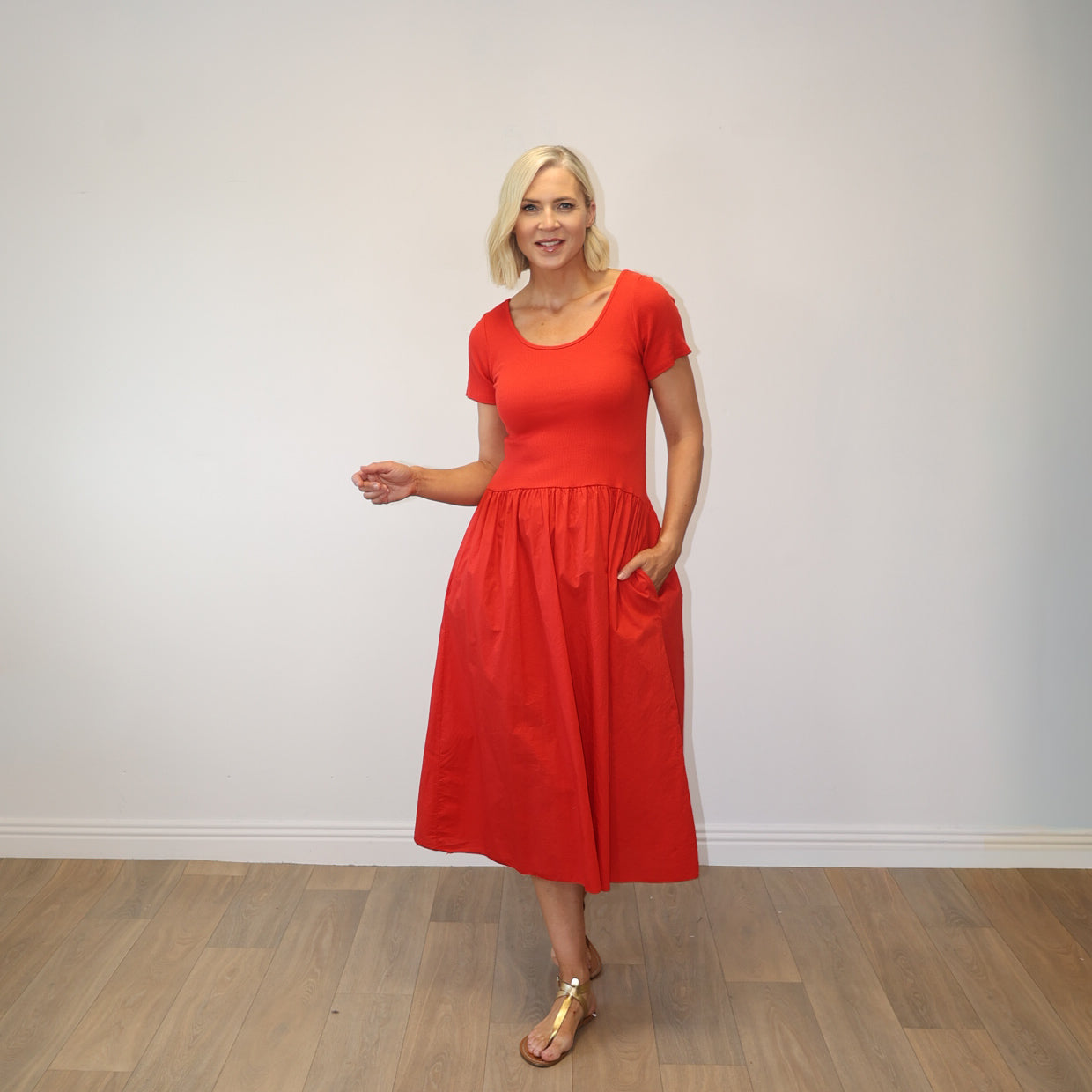 Serena Cap Sleeve Dress (Red)