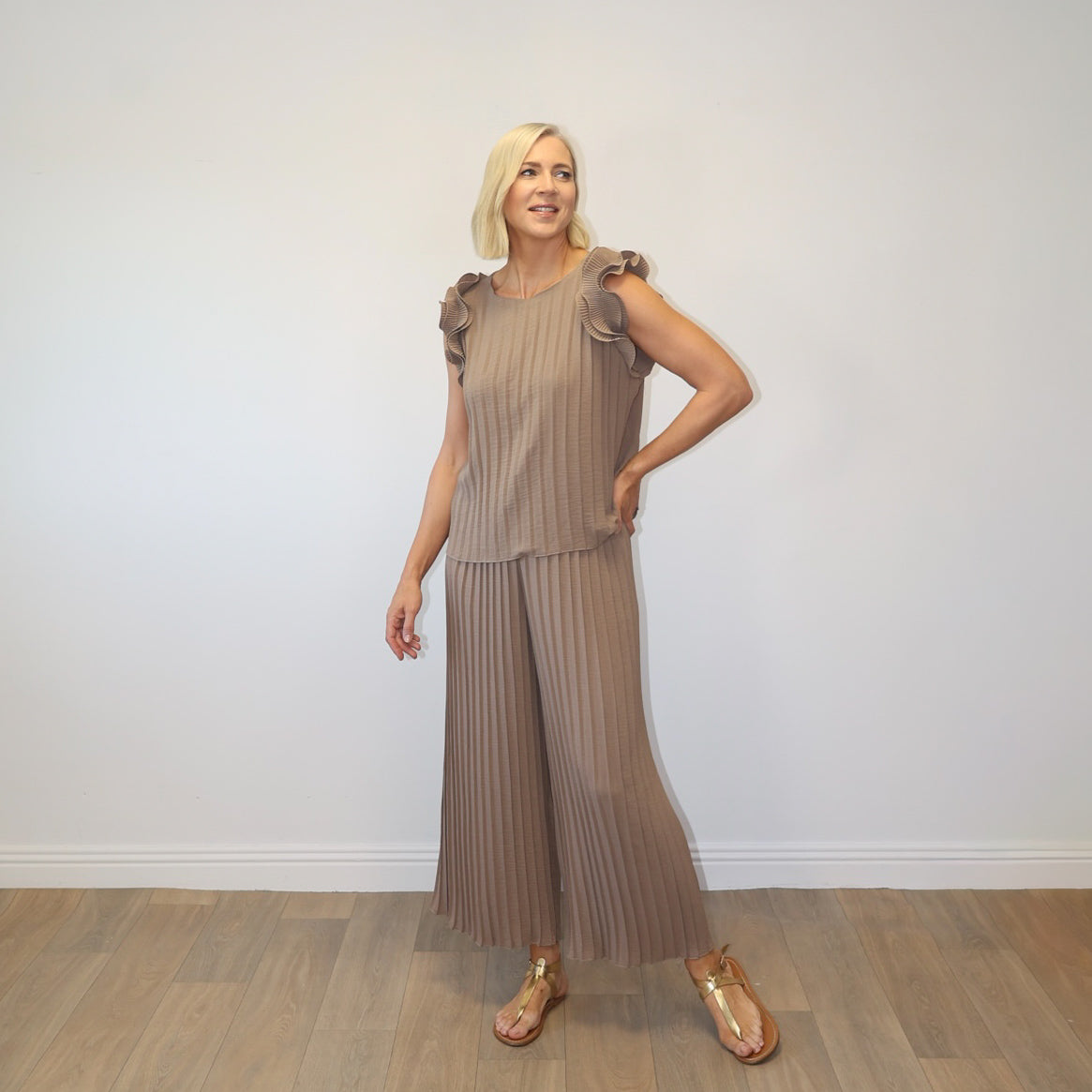 Talia Pleated Co-ord (Latte)