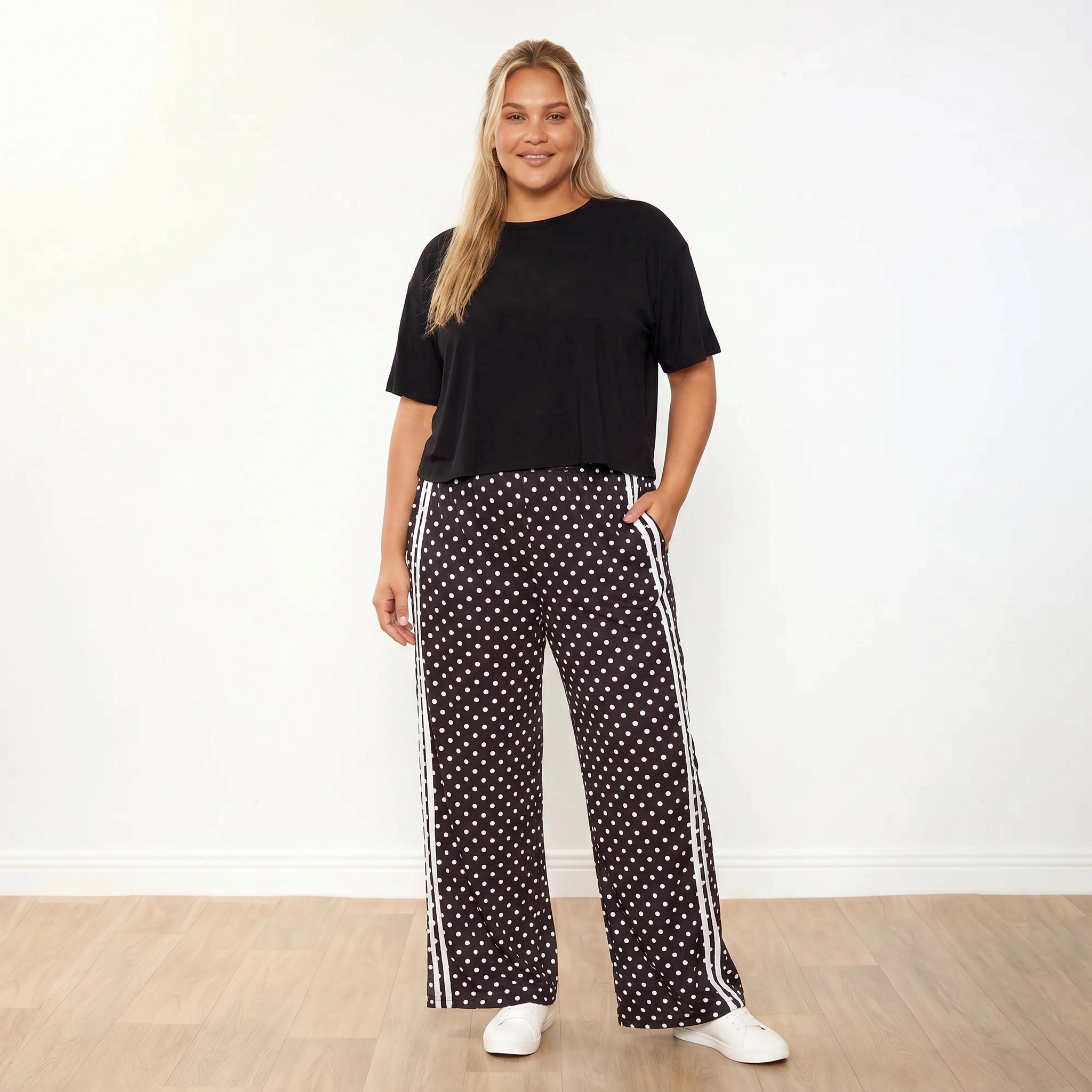 Sheena Co-Ord Black Polka Dot - Plus Size Eliza XXL - Front relaxed hands in pockets