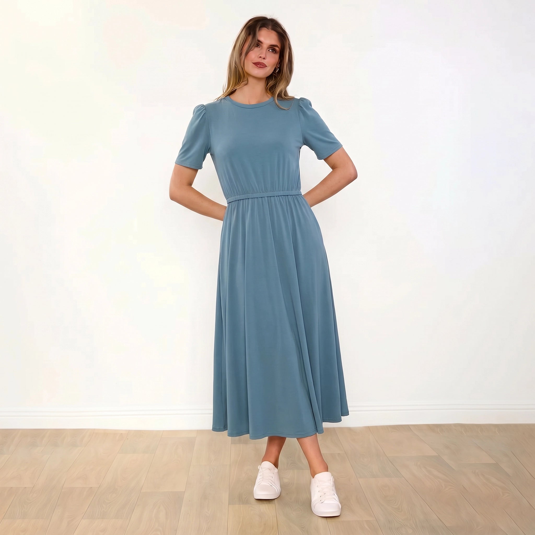 Eilish Dress Blue - Hands Behind Back