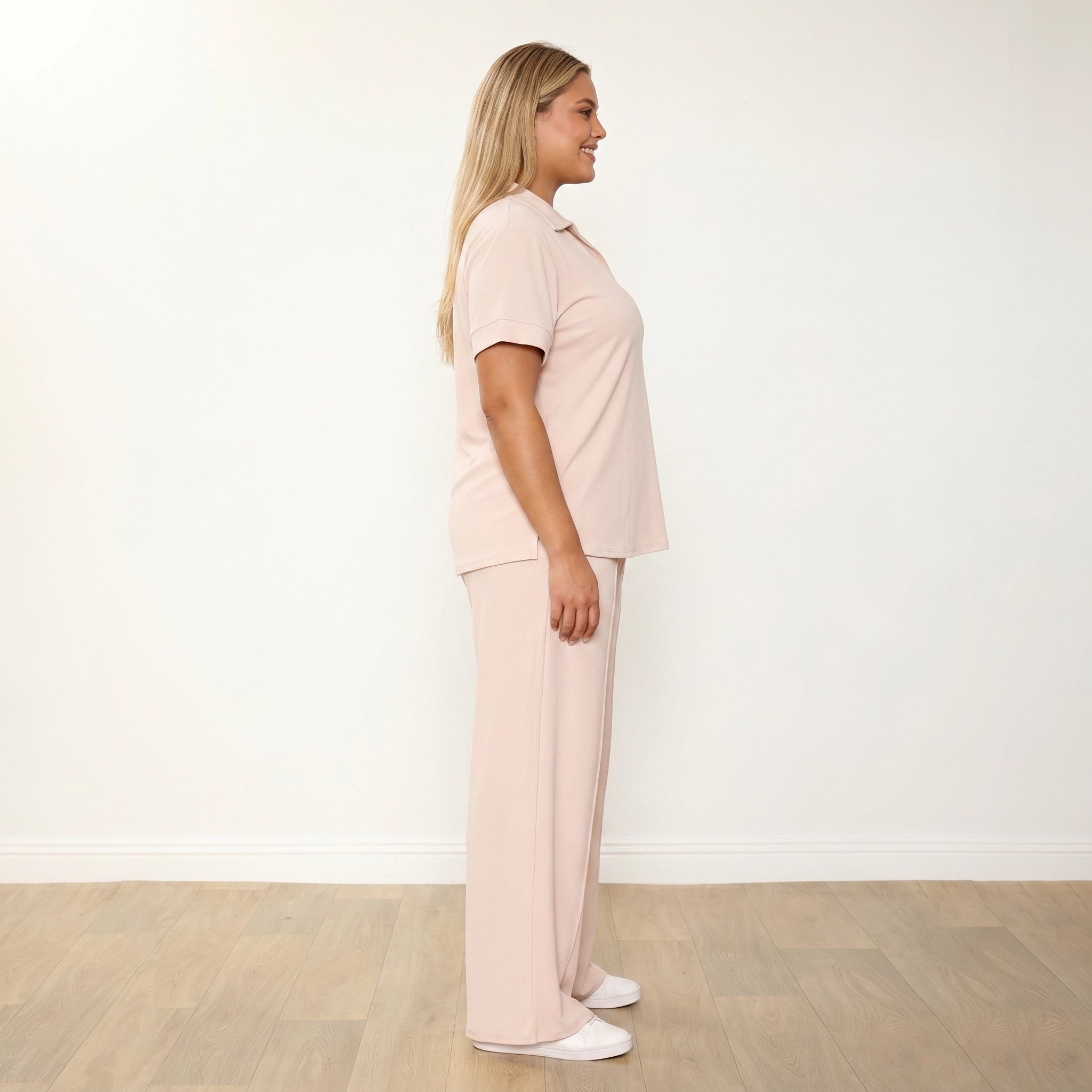 Maggie Co-Ord Cream - Plus Size Model Side Profile