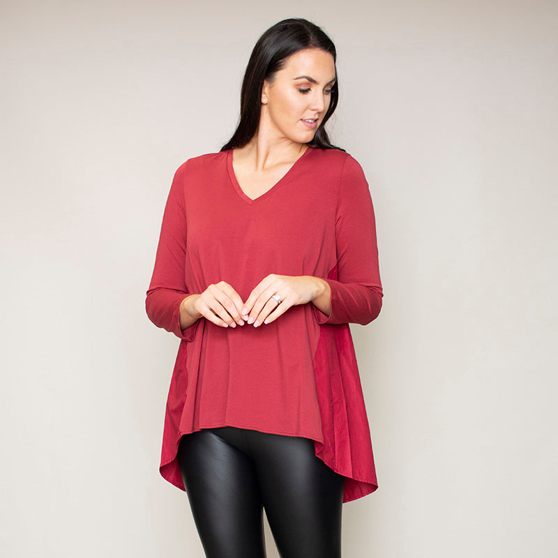Amber Rounded Hem Top (Apple Red) - The Casual Company