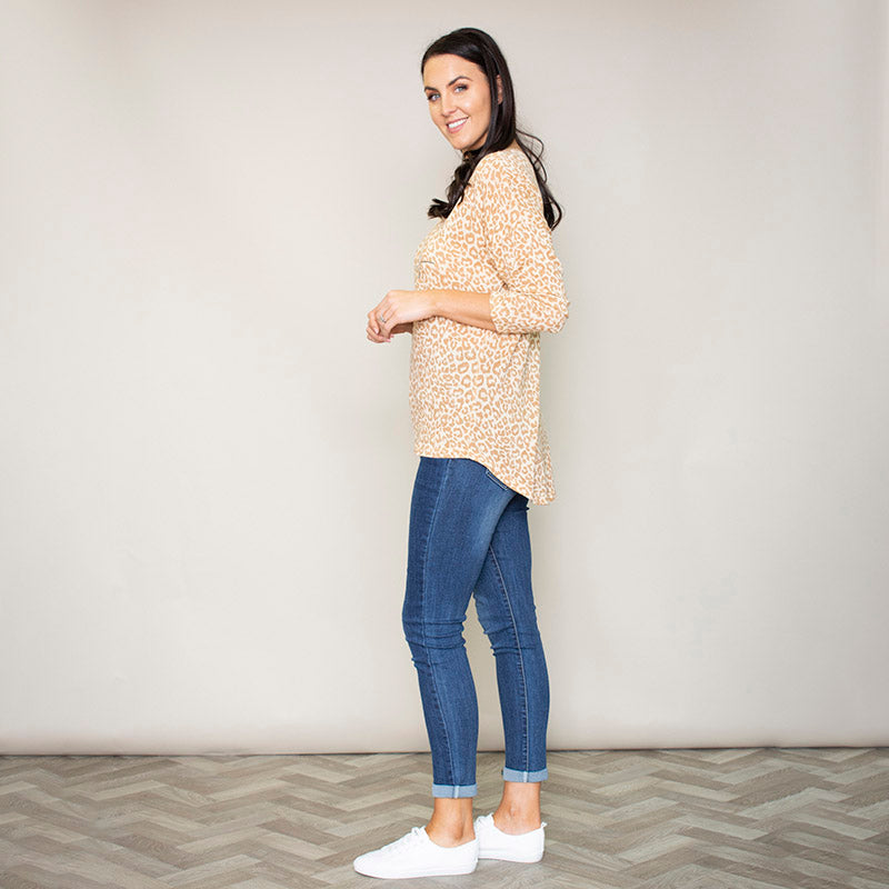 Garner Leopard Top (Apricot)